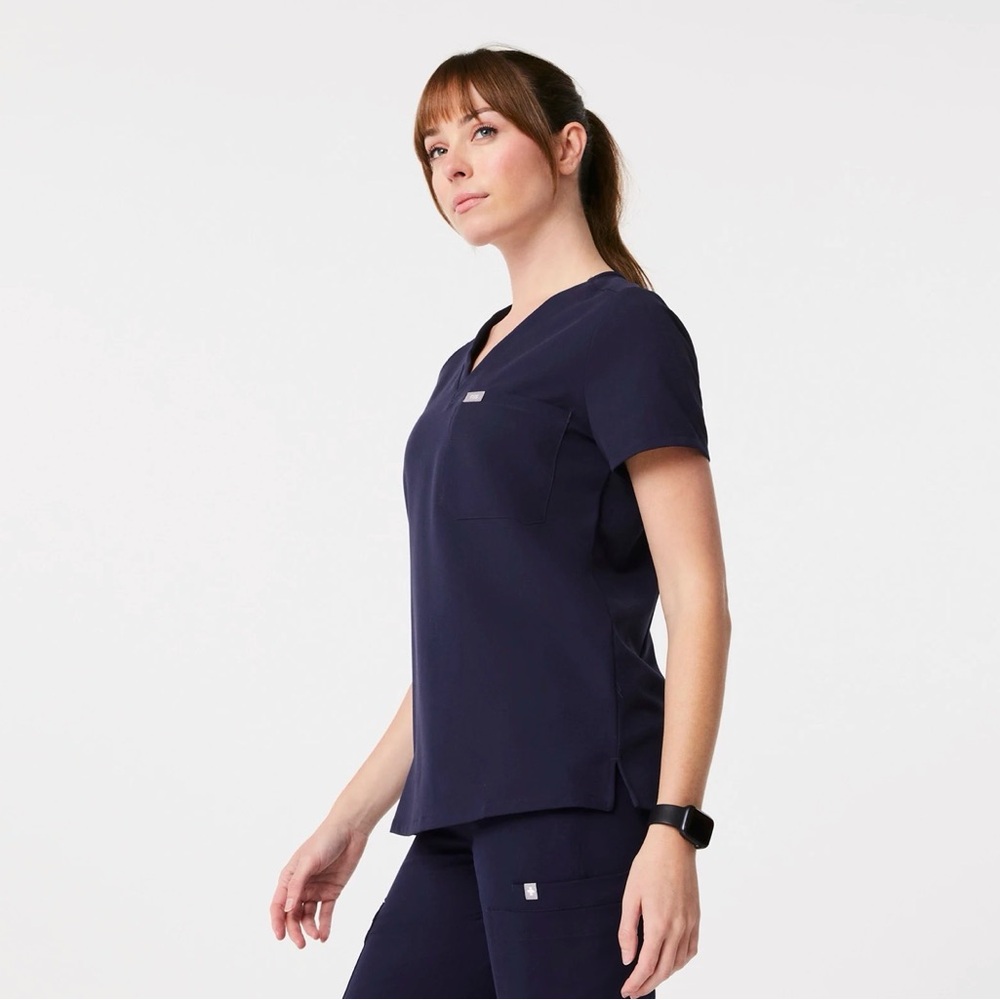 Figs Navy Blue Catarina One Pocket V-Neck Women's Scrub Top Size XL Petite - Picture 8 of 9